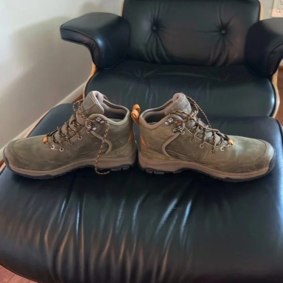 Men’s Teva Riva Mid Leather Water Proof Hiking Boots Size 8.5 - Picture 4 of 7